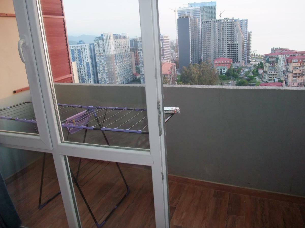 Apartment With Black Sea View Батуми Екстериор снимка