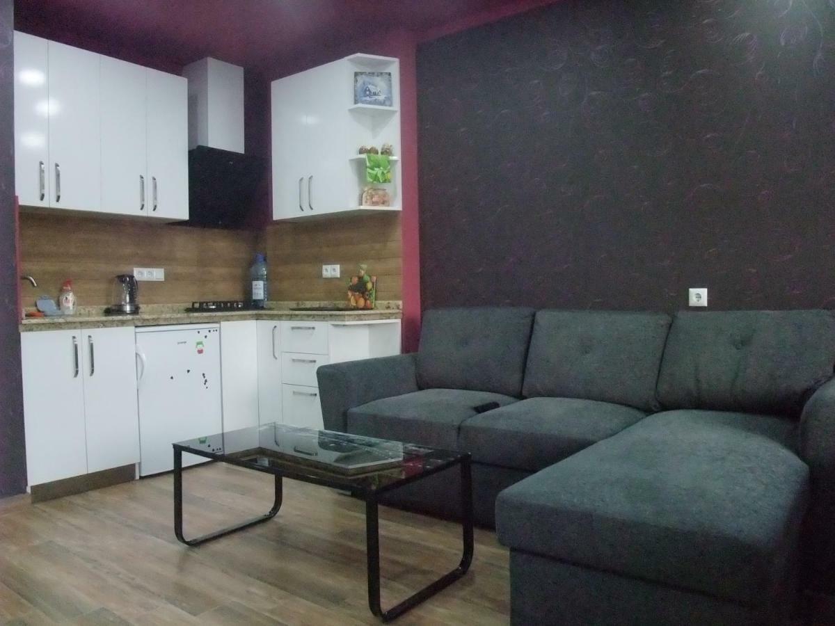 Apartment With Black Sea View Батуми Екстериор снимка